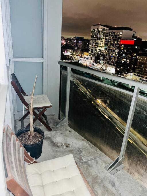 Deluxe Suite Toronto Kültér fotó